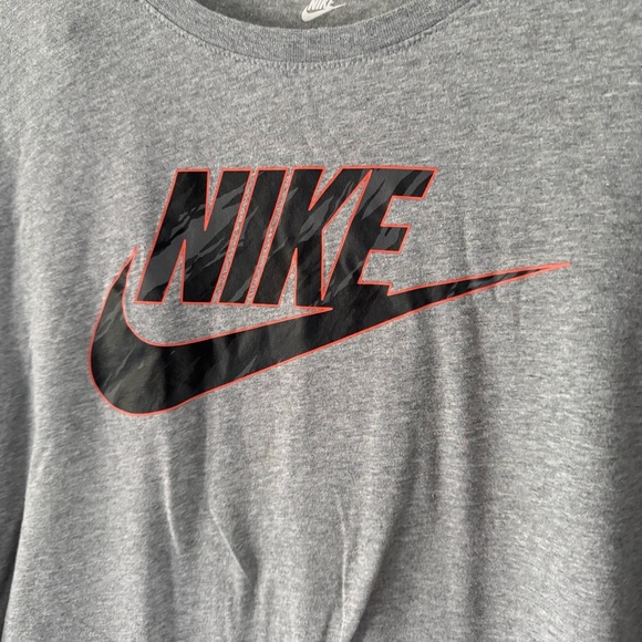 NIKE Sportswear Essential Camo Graphic T-Shirt XXL Gray Standard Swoosh Logo - Picture 5 of 10
